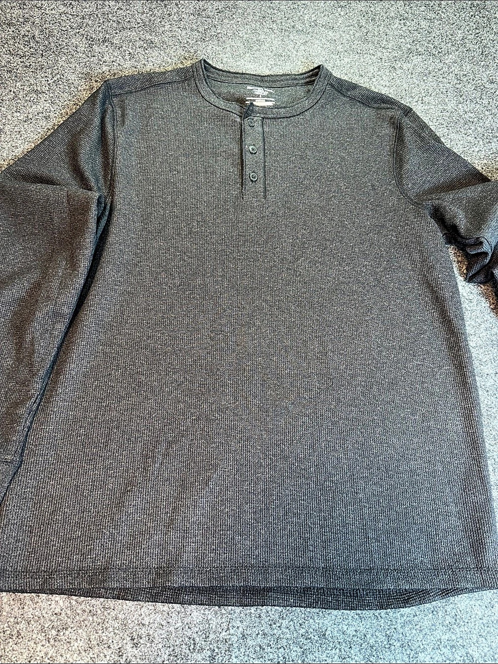 Long Sleeve Henley in Gray Large Like New Thermal Warm Wear